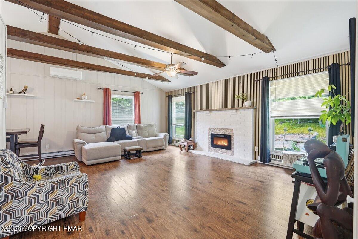 109 Stuart Place Property Photo 5