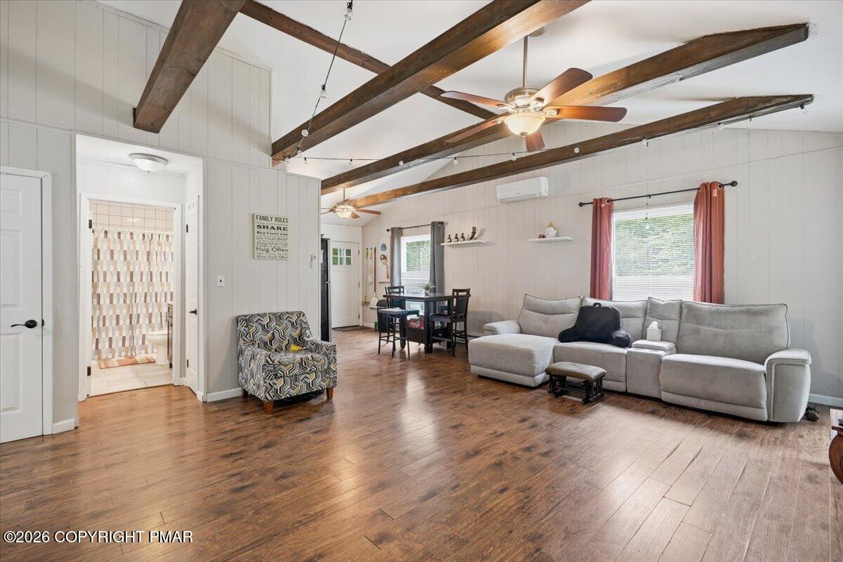 109 Stuart Place Property Photo 6