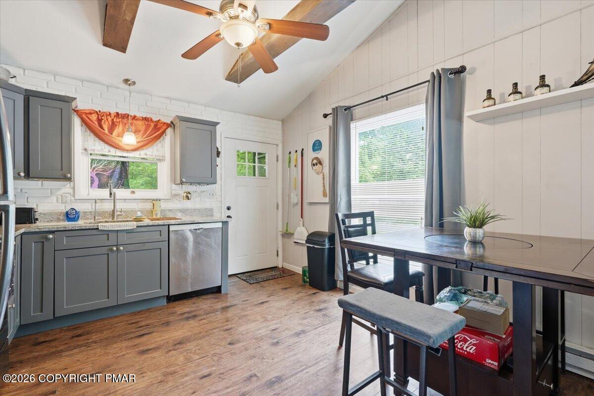 109 Stuart Place Property Photo 10