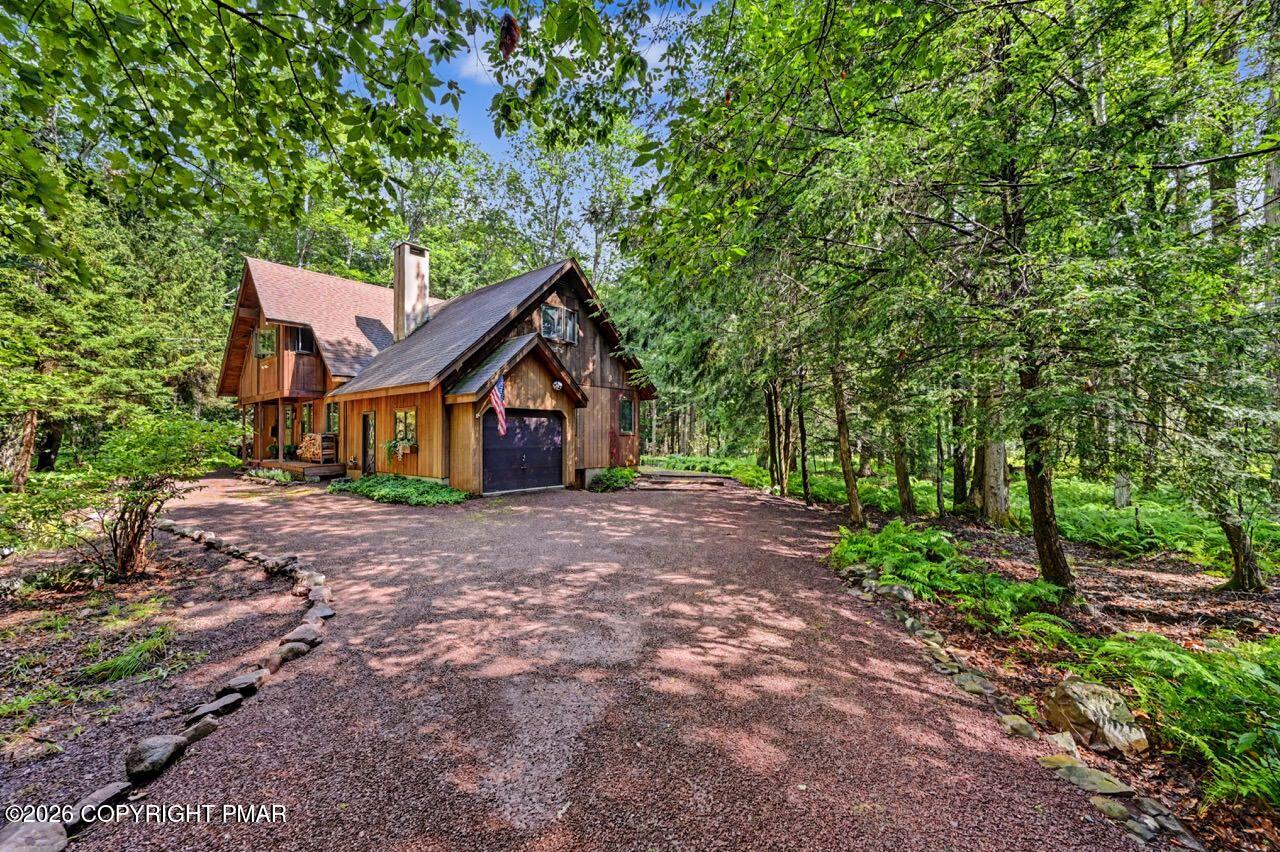 1177 Deer Trail Road Property Photo 4