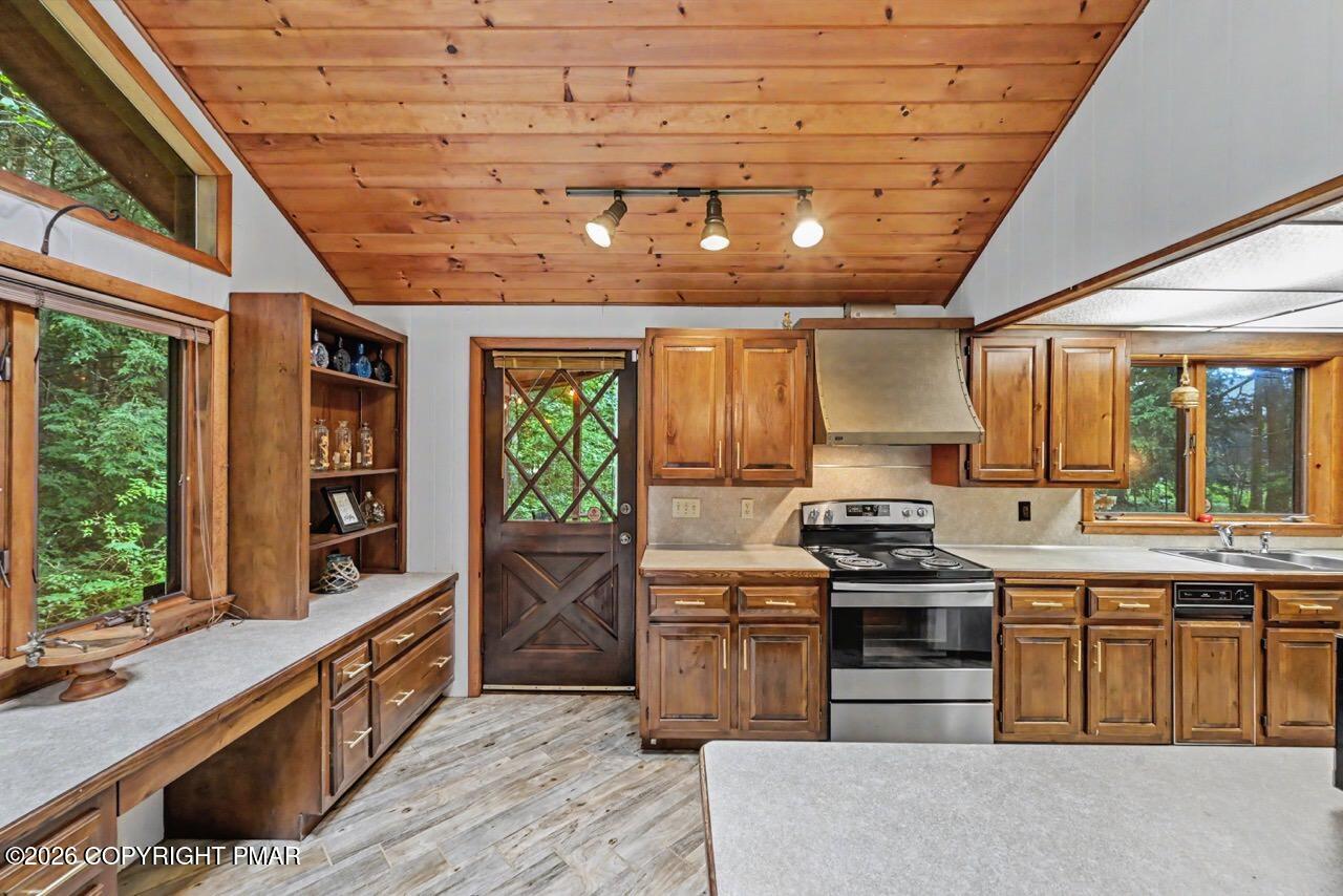 1177 Deer Trail Road Property Photo 30