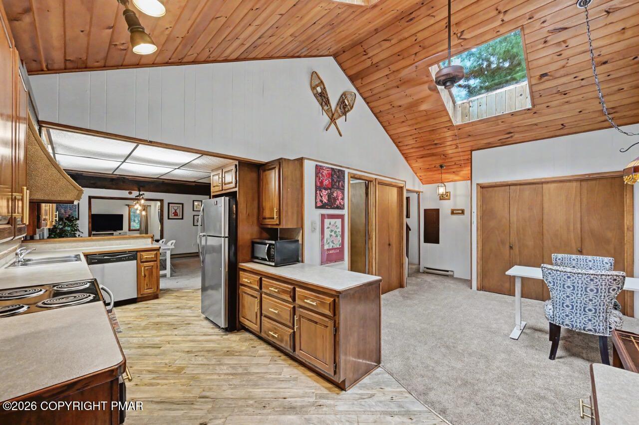 1177 Deer Trail Road Property Photo 31