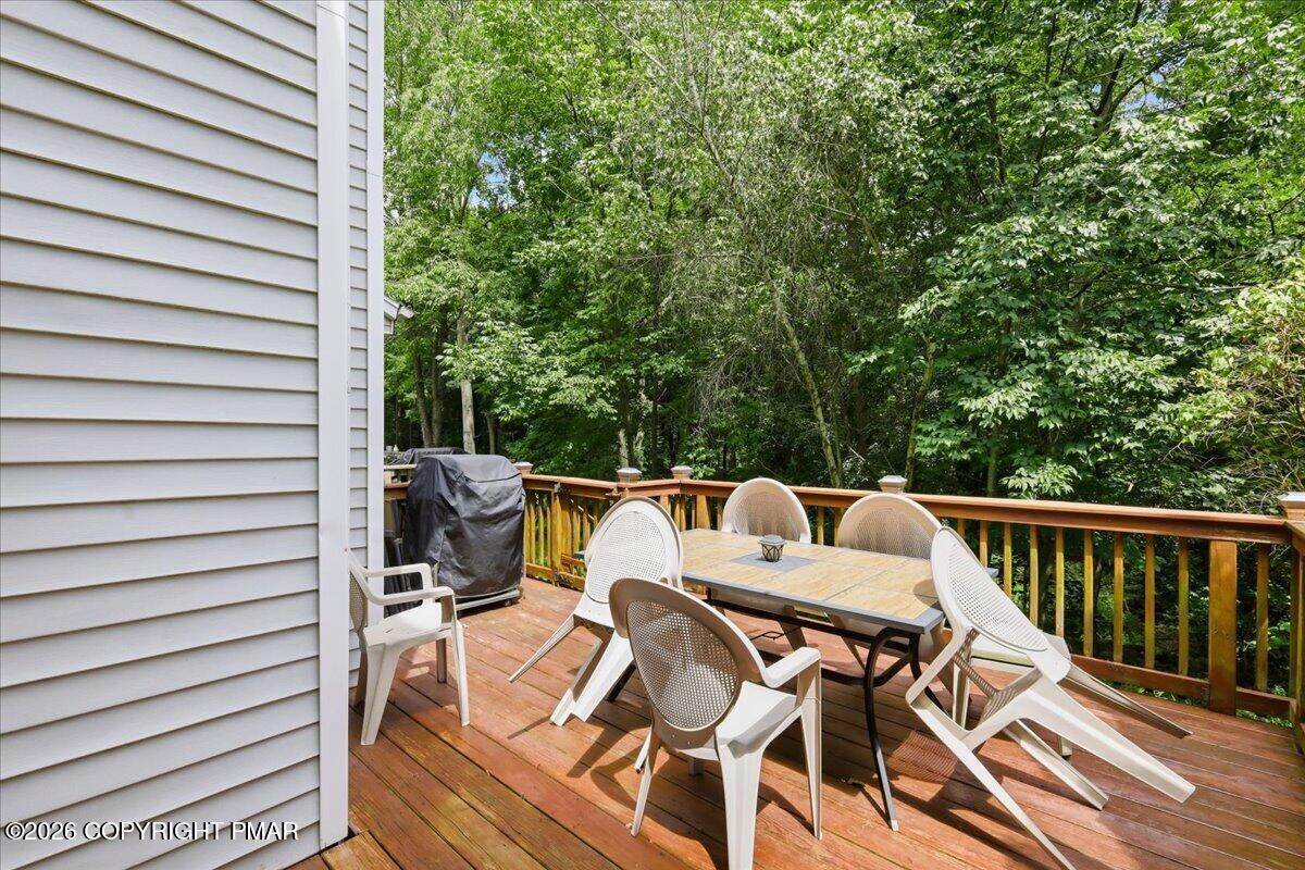 255 Nittany Court Property Photo 7