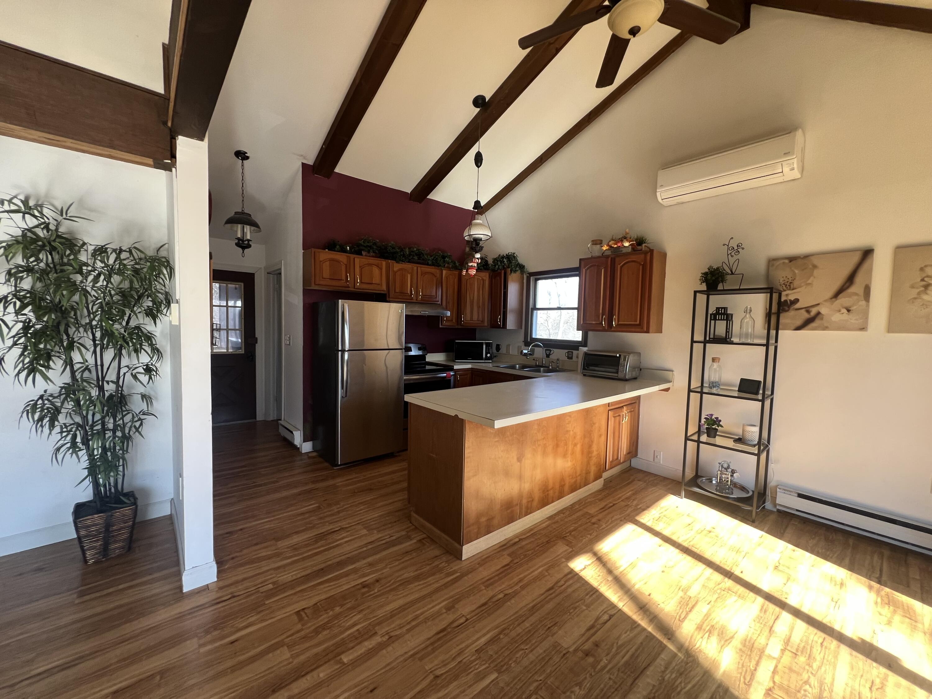 2256 Apley Court Property Photo 3