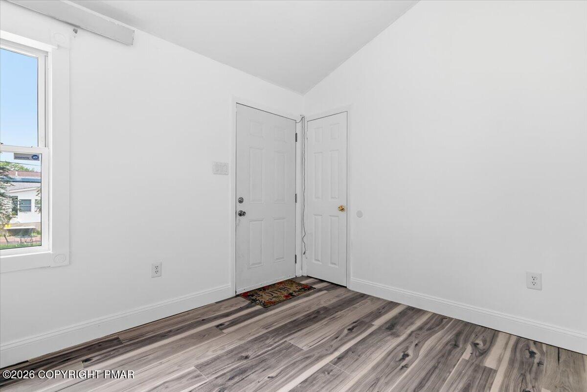 5358 Lockwood Drive Property Photo 8