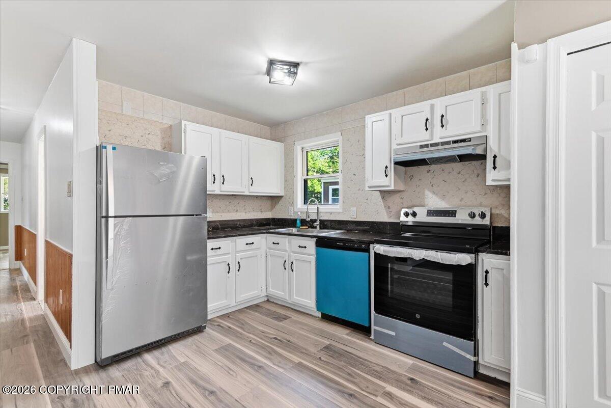 5358 Lockwood Drive Property Photo 12