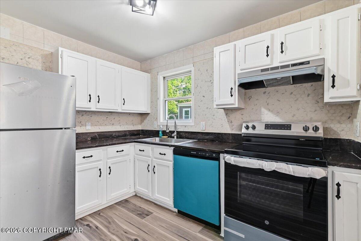 5358 Lockwood Drive Property Photo 13