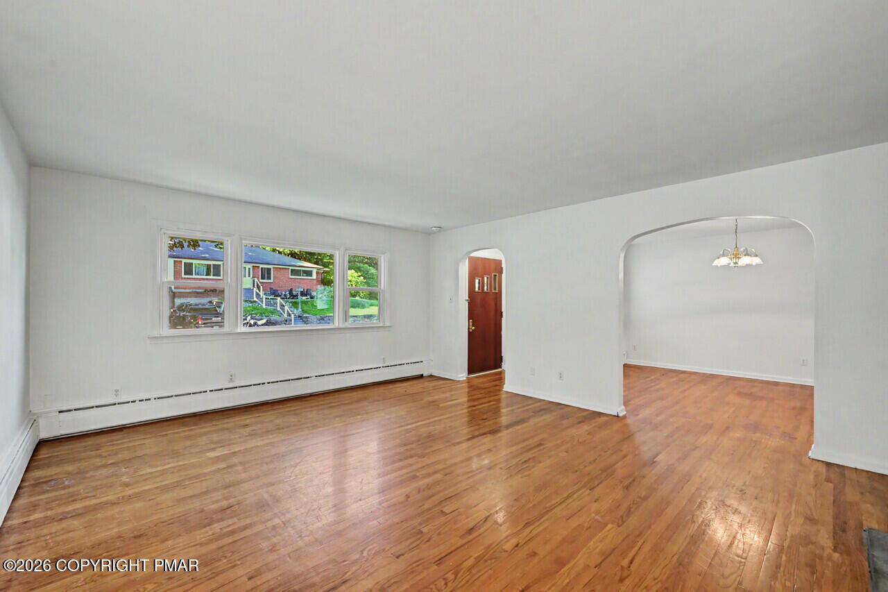 111 Maple Avenue Property Photo 20