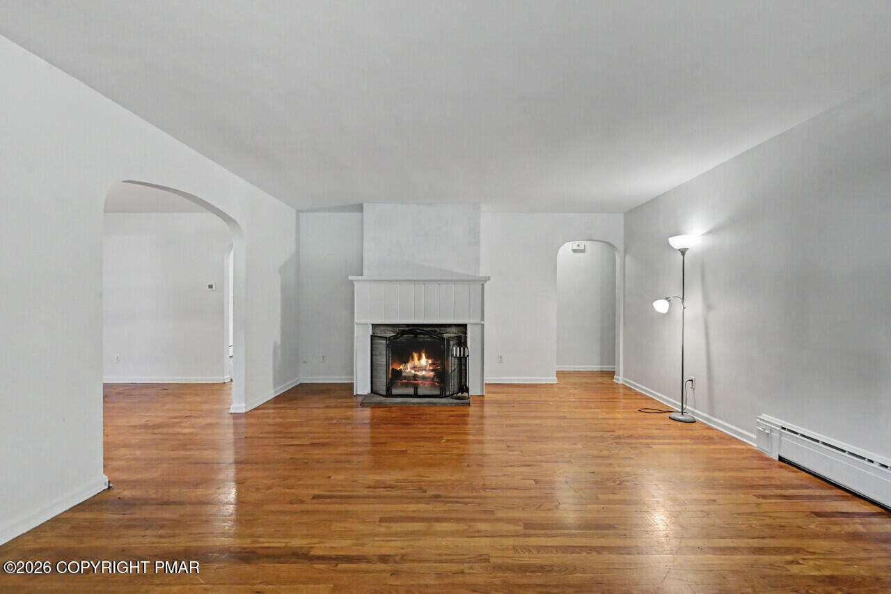 111 Maple Avenue Property Photo 23