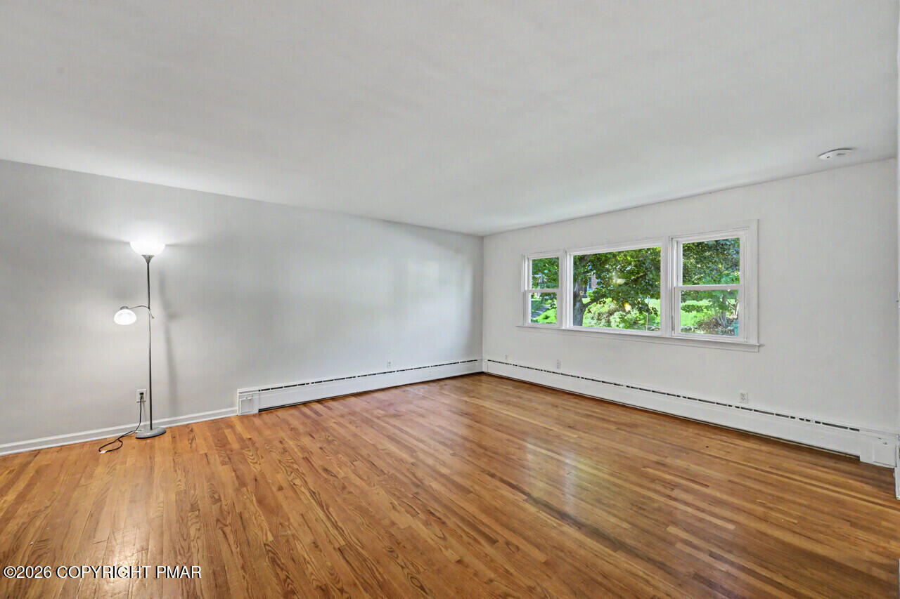 111 Maple Avenue Property Photo 26