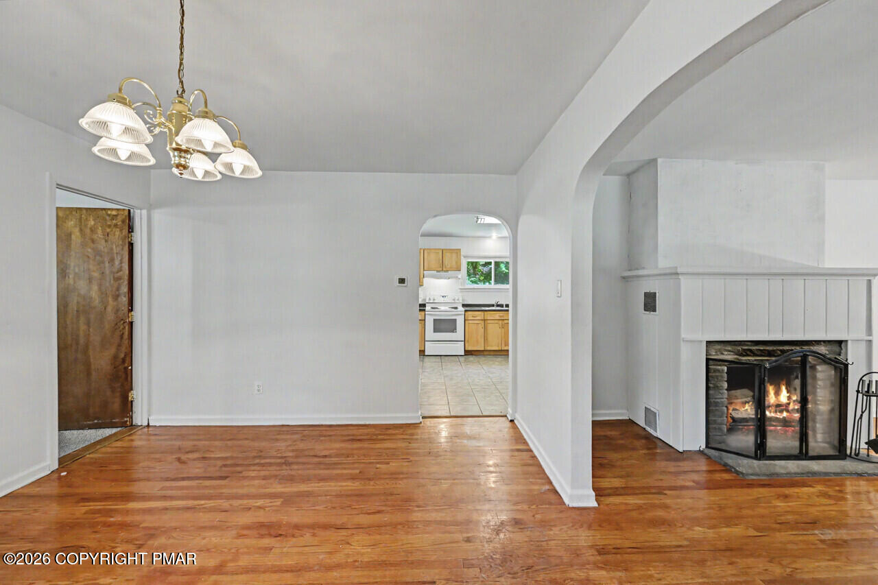111 Maple Avenue Property Photo 29