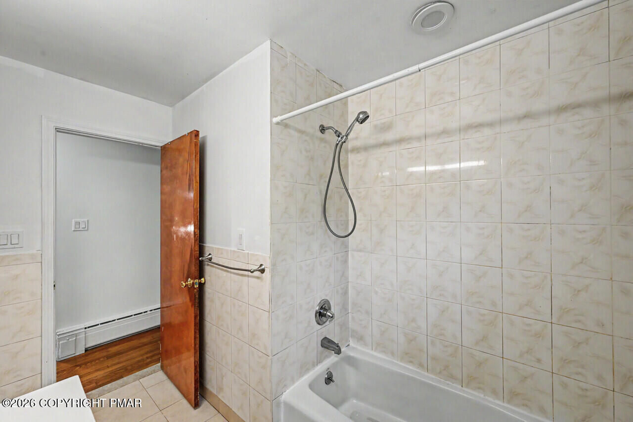 111 Maple Avenue Property Photo 43