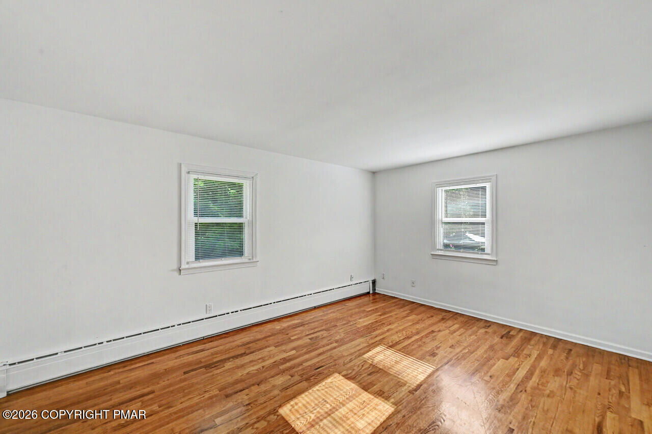 111 Maple Avenue Property Photo 44