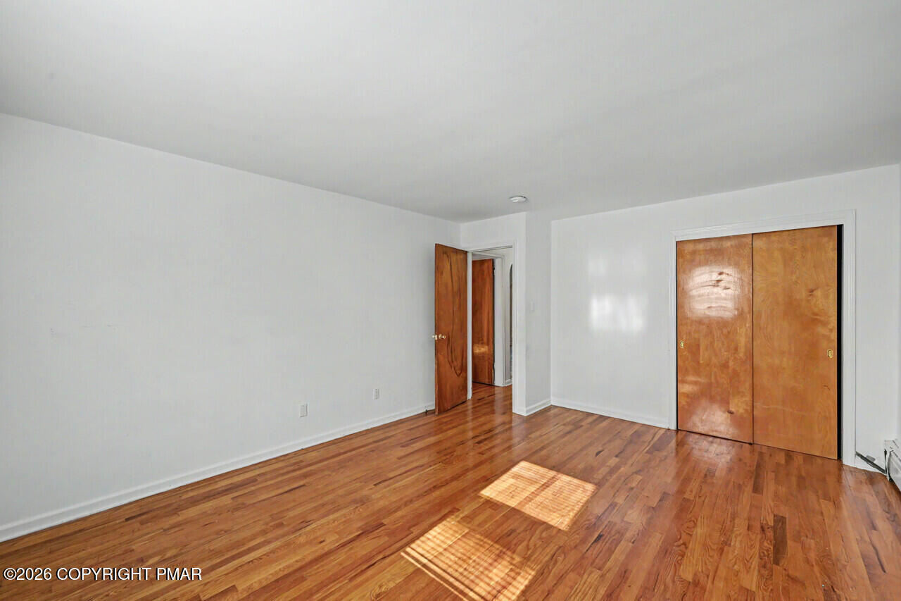 111 Maple Avenue Property Photo 47