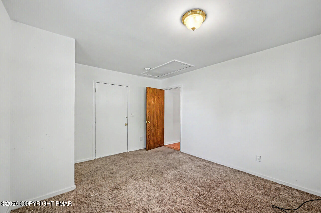 111 Maple Avenue Property Photo 51