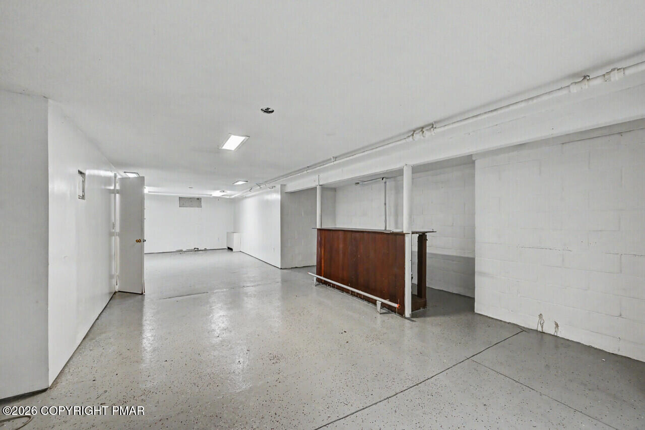 111 Maple Avenue Property Photo 52