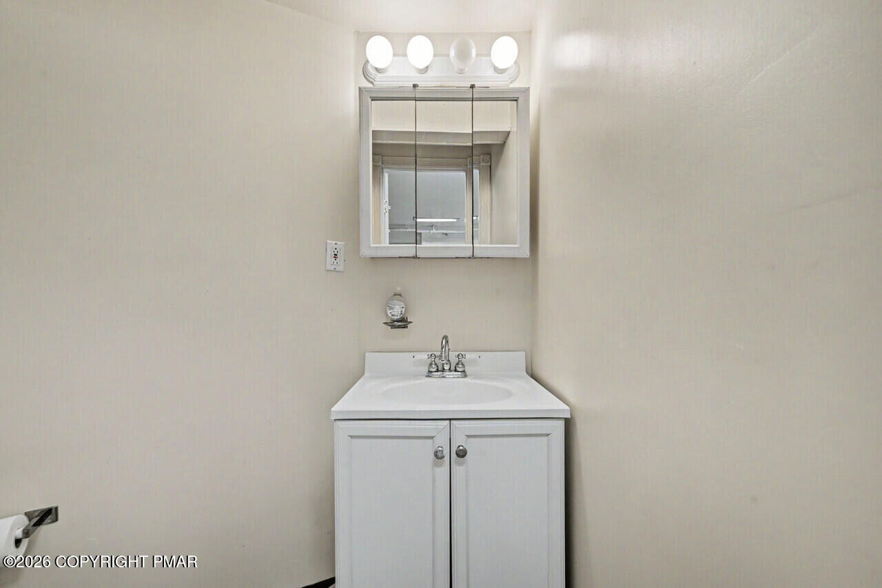 111 Maple Avenue Property Photo 57