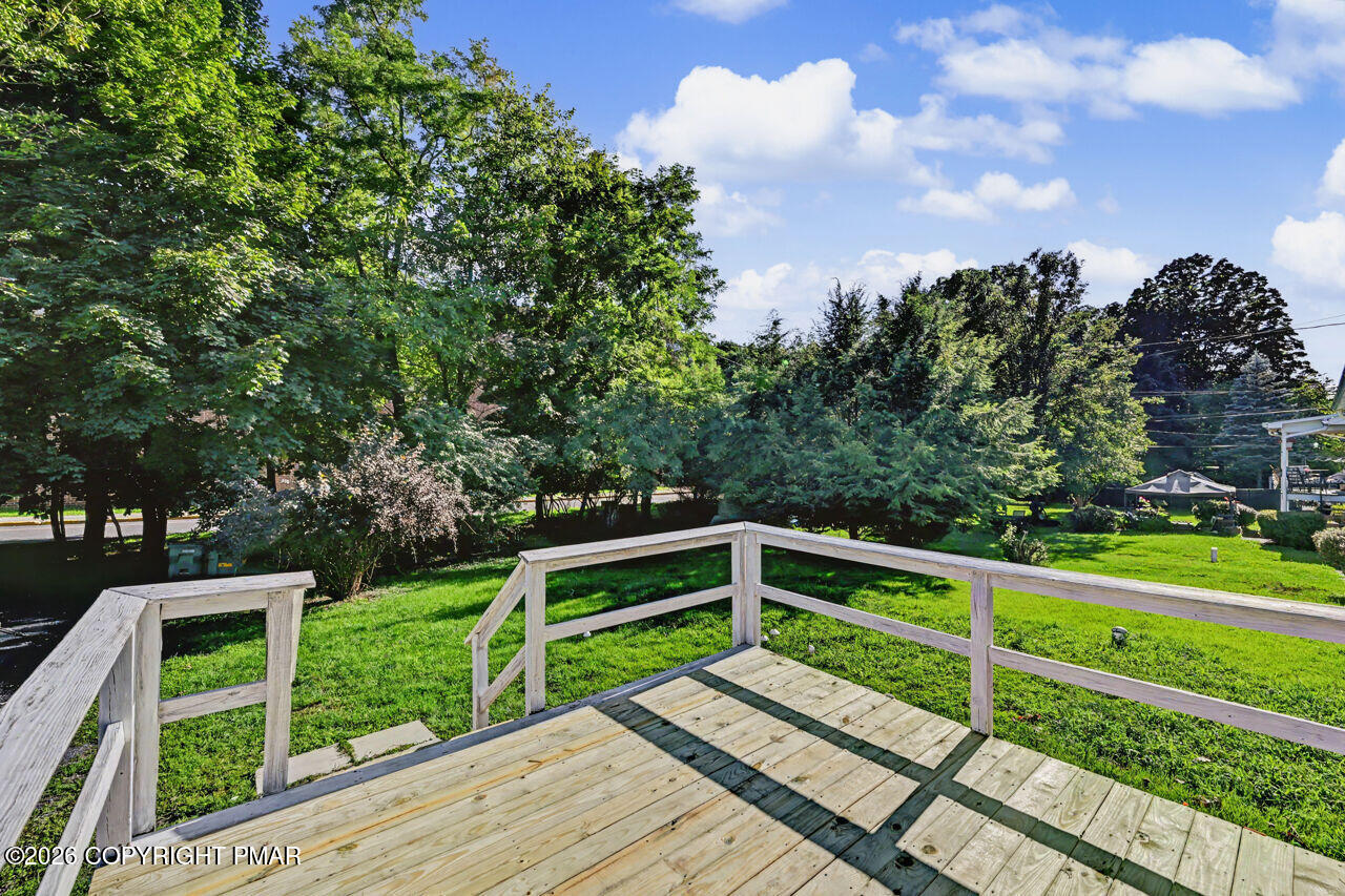 111 Maple Avenue Property Photo 60