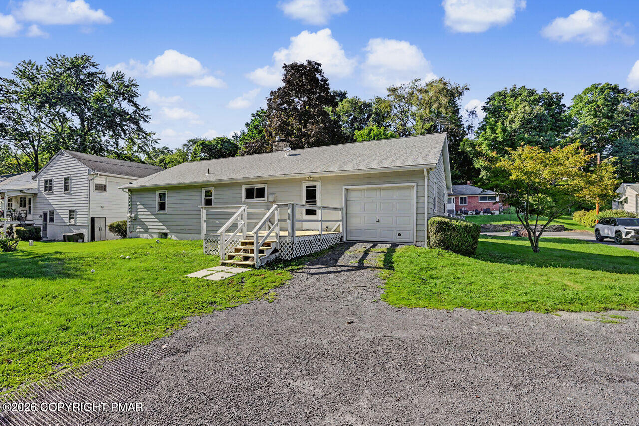 111 Maple Avenue Property Photo 66