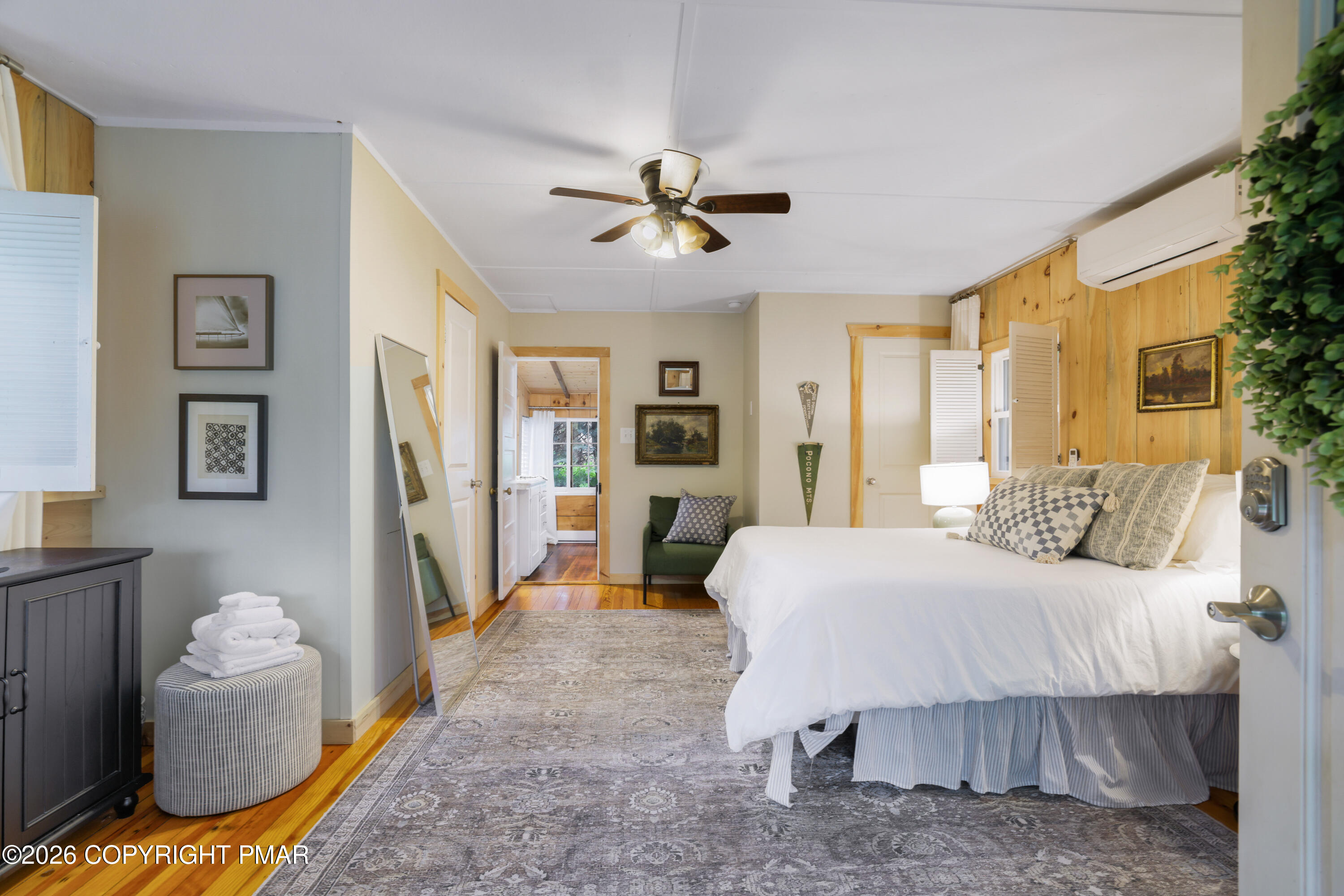 221 John Street Property Photo 12