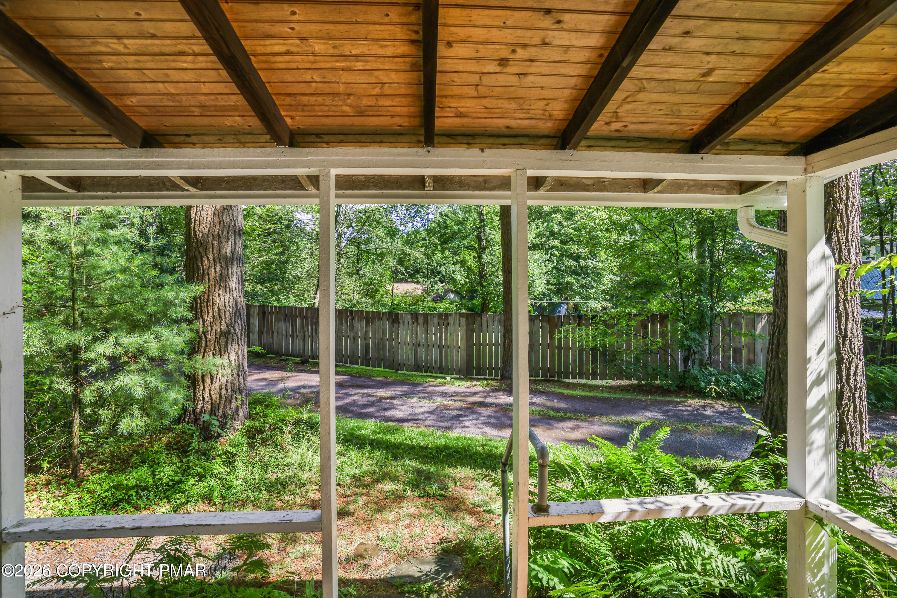 221 John Street Property Photo 22
