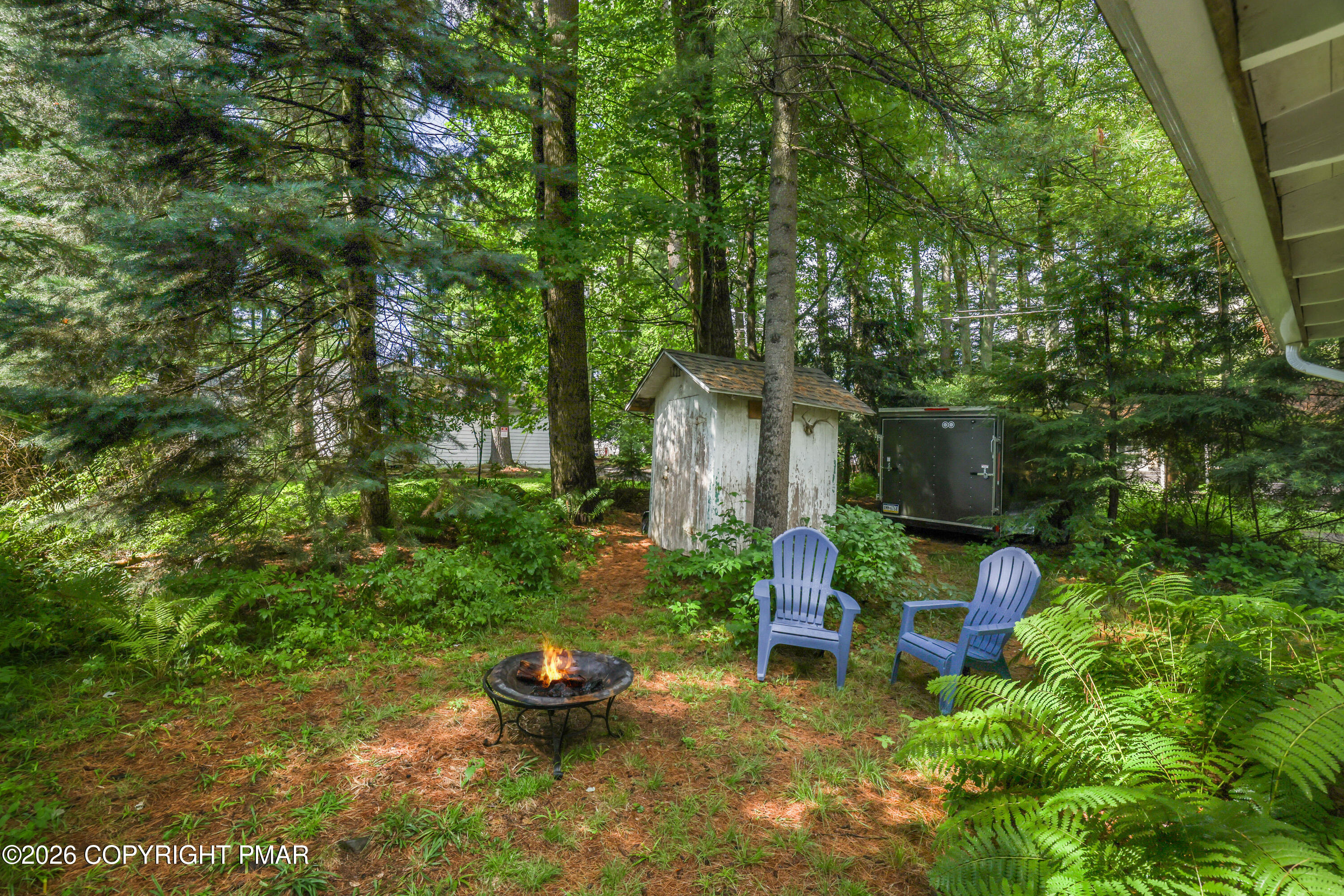 221 John Street Property Photo 24