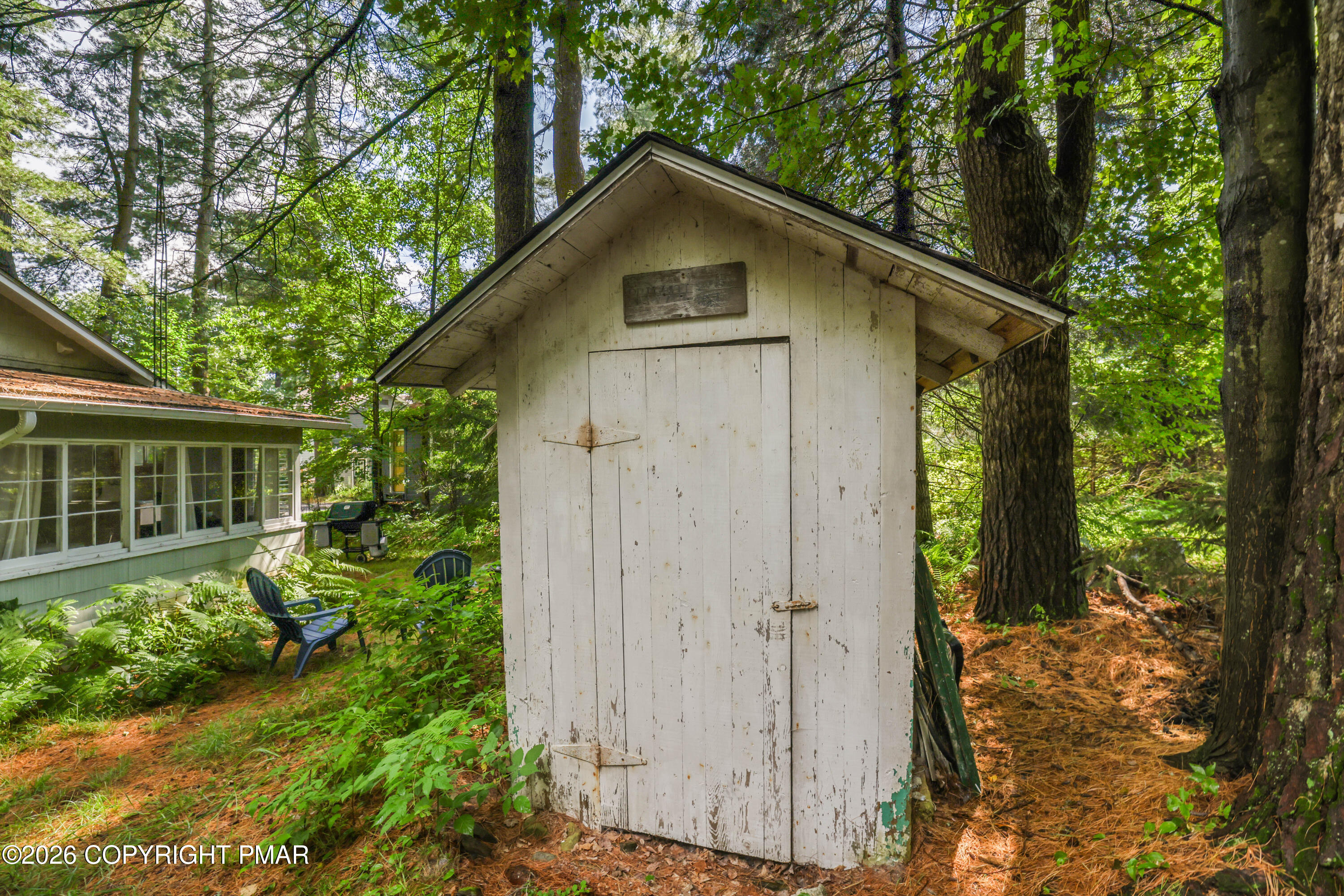 221 John Street Property Photo 25