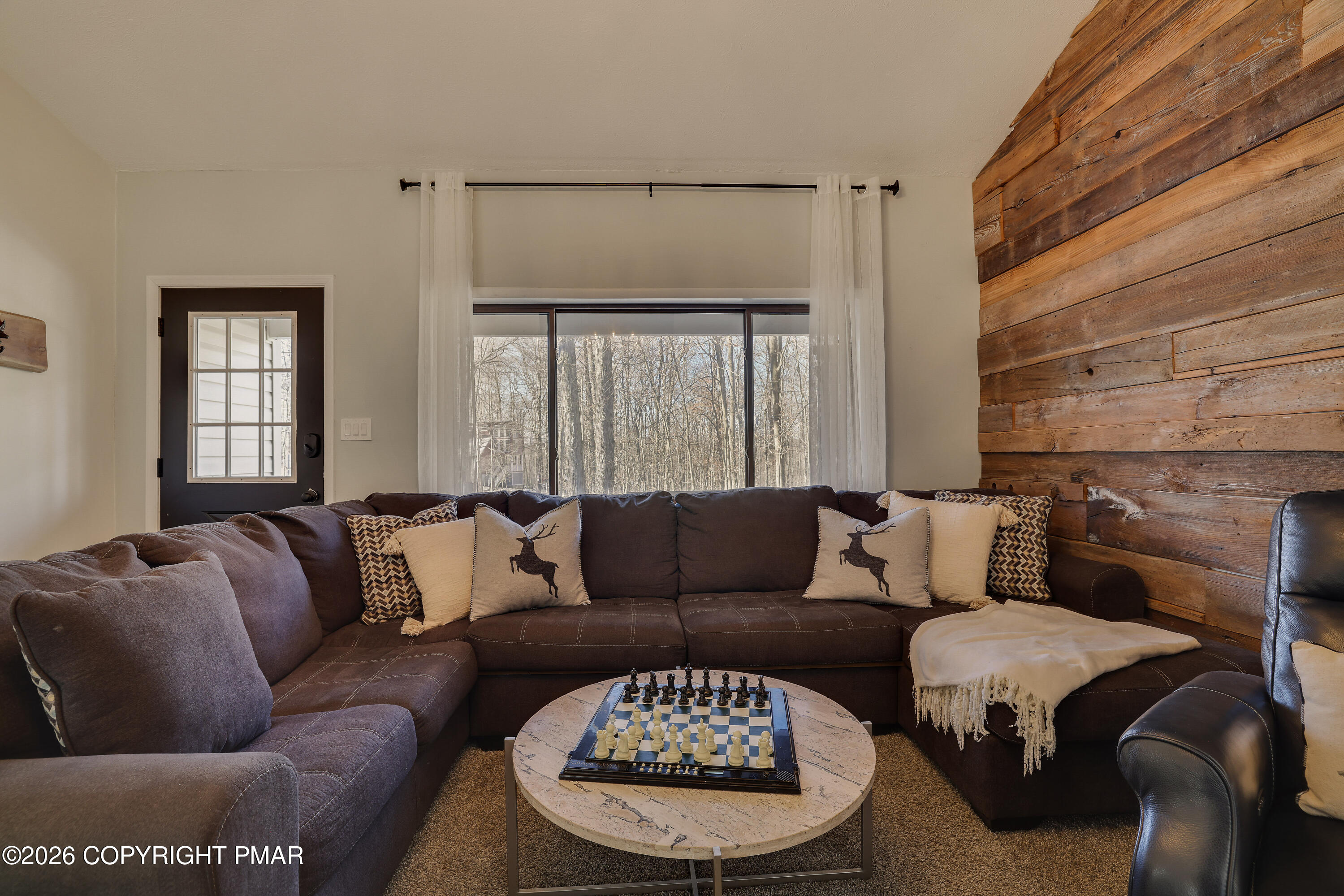 2065 Locust Ridge Road Property Photo 13