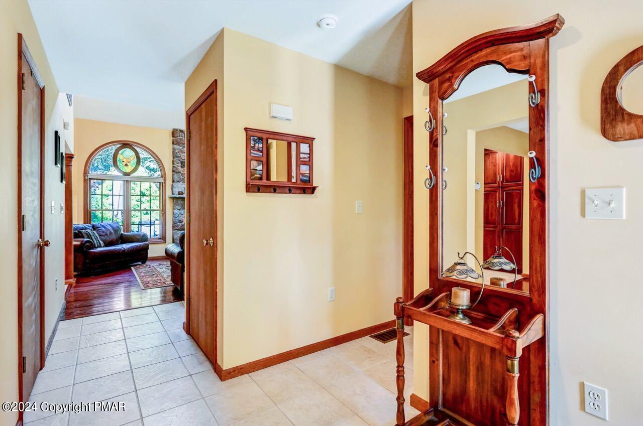 2265 Hillcrest Drive Property Photo 2