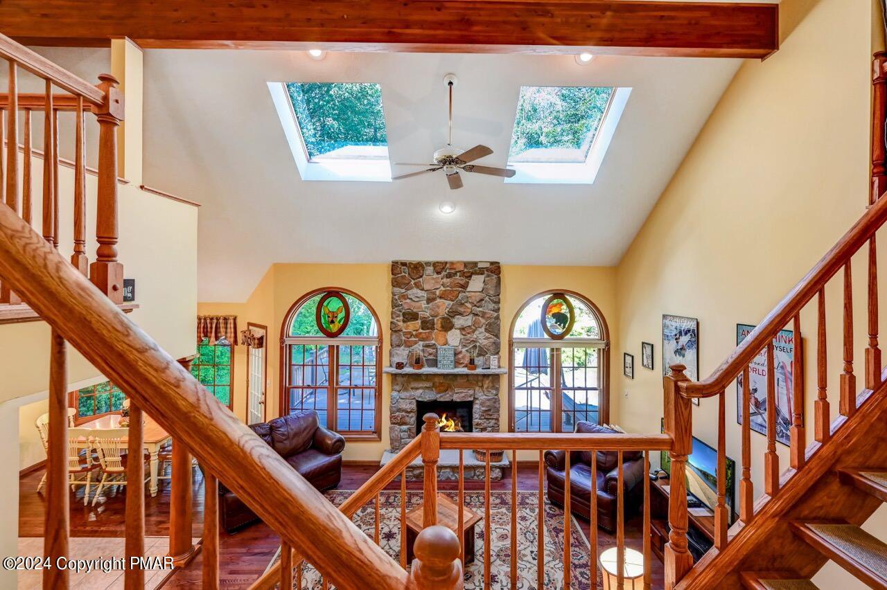 2265 Hillcrest Drive Property Photo 16