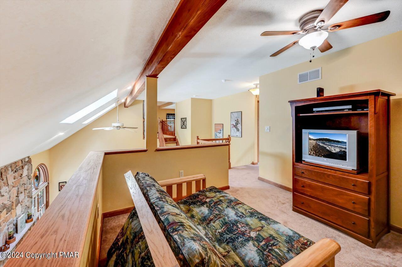 2265 Hillcrest Drive Property Photo 21