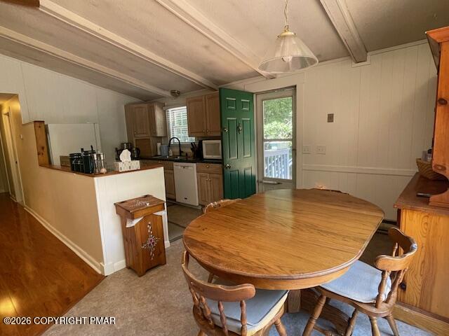 1115 Falls Road Property Photo 4