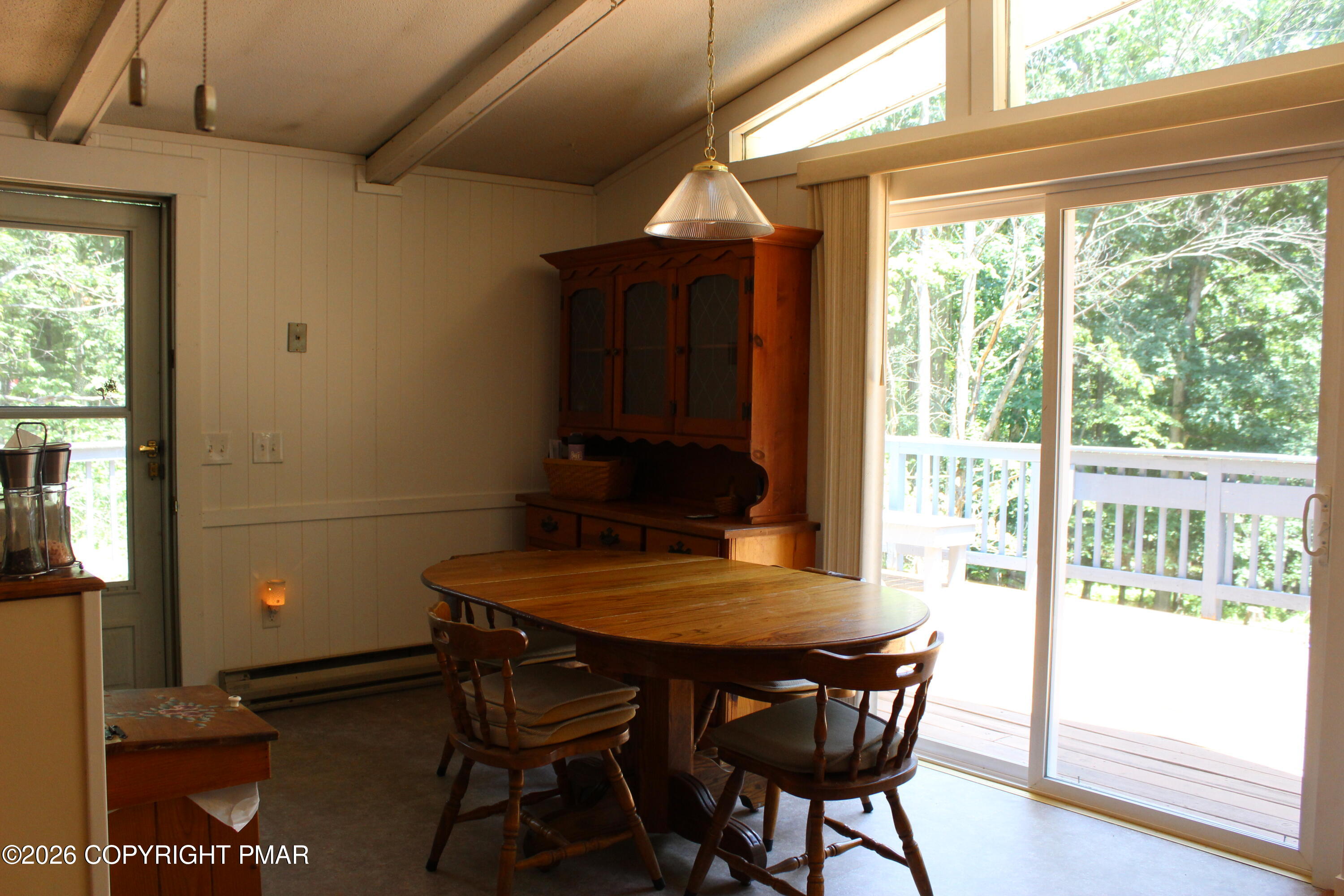 1115 Falls Road Property Photo 6