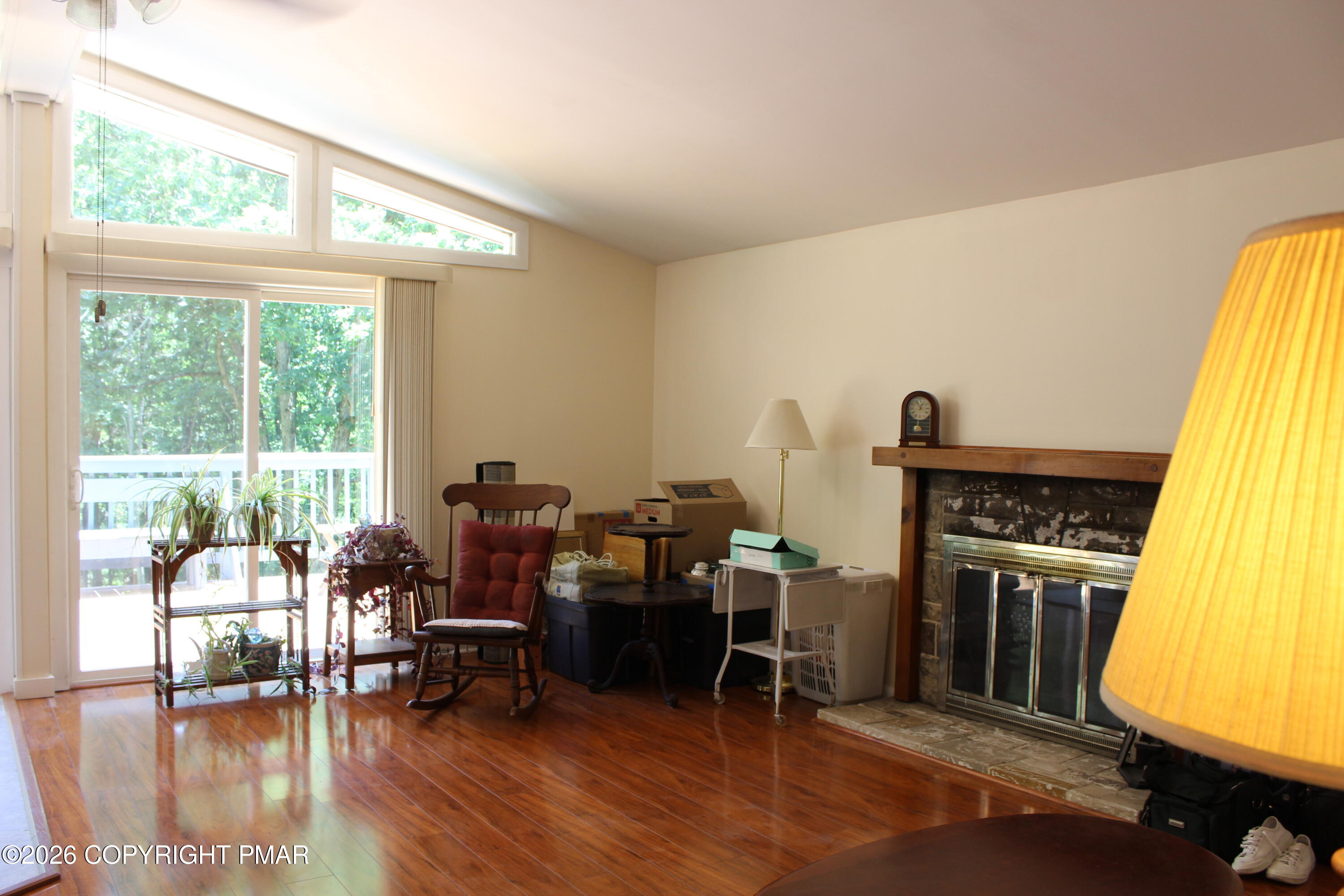 1115 Falls Road Property Photo 9