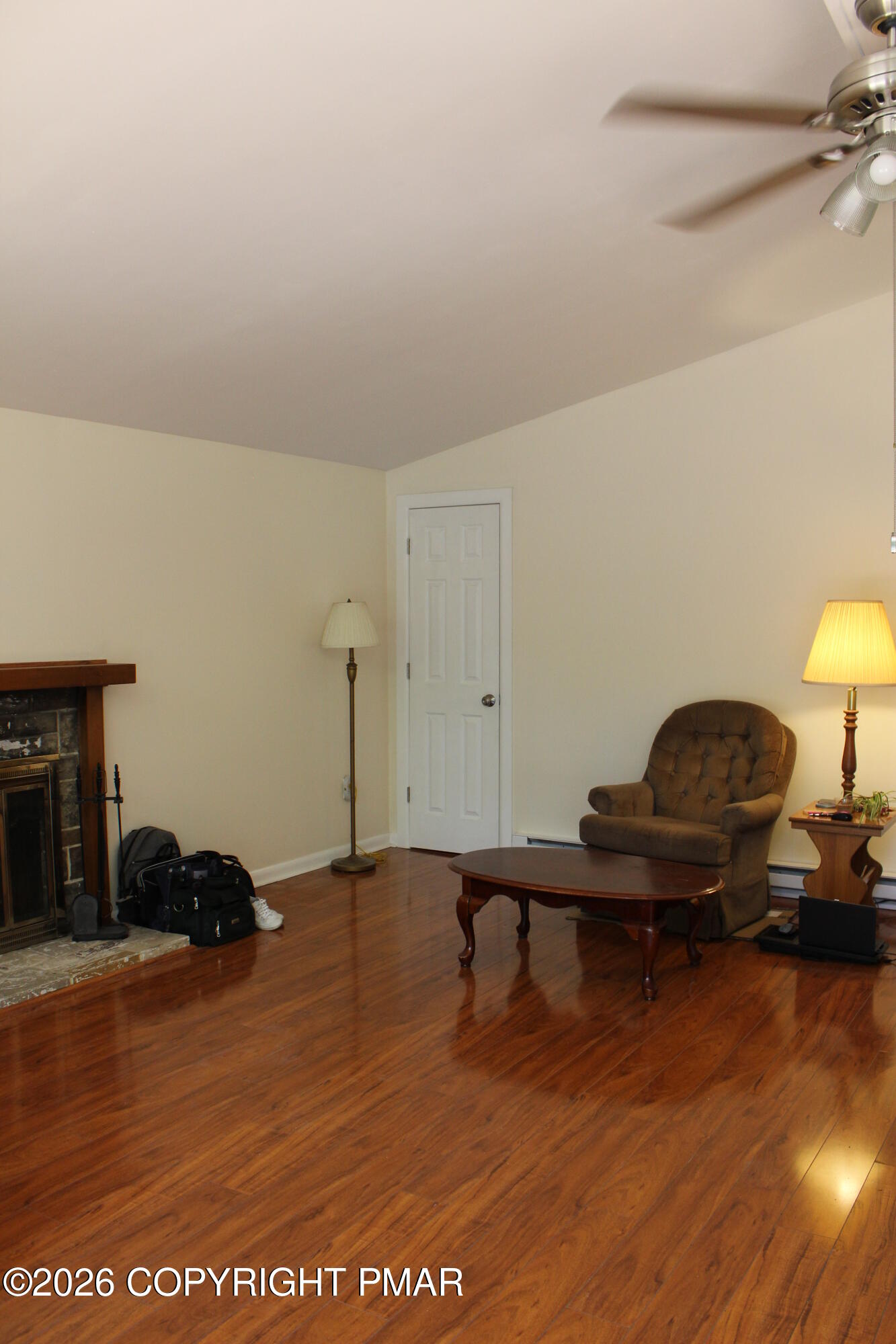 1115 Falls Road Property Photo 10