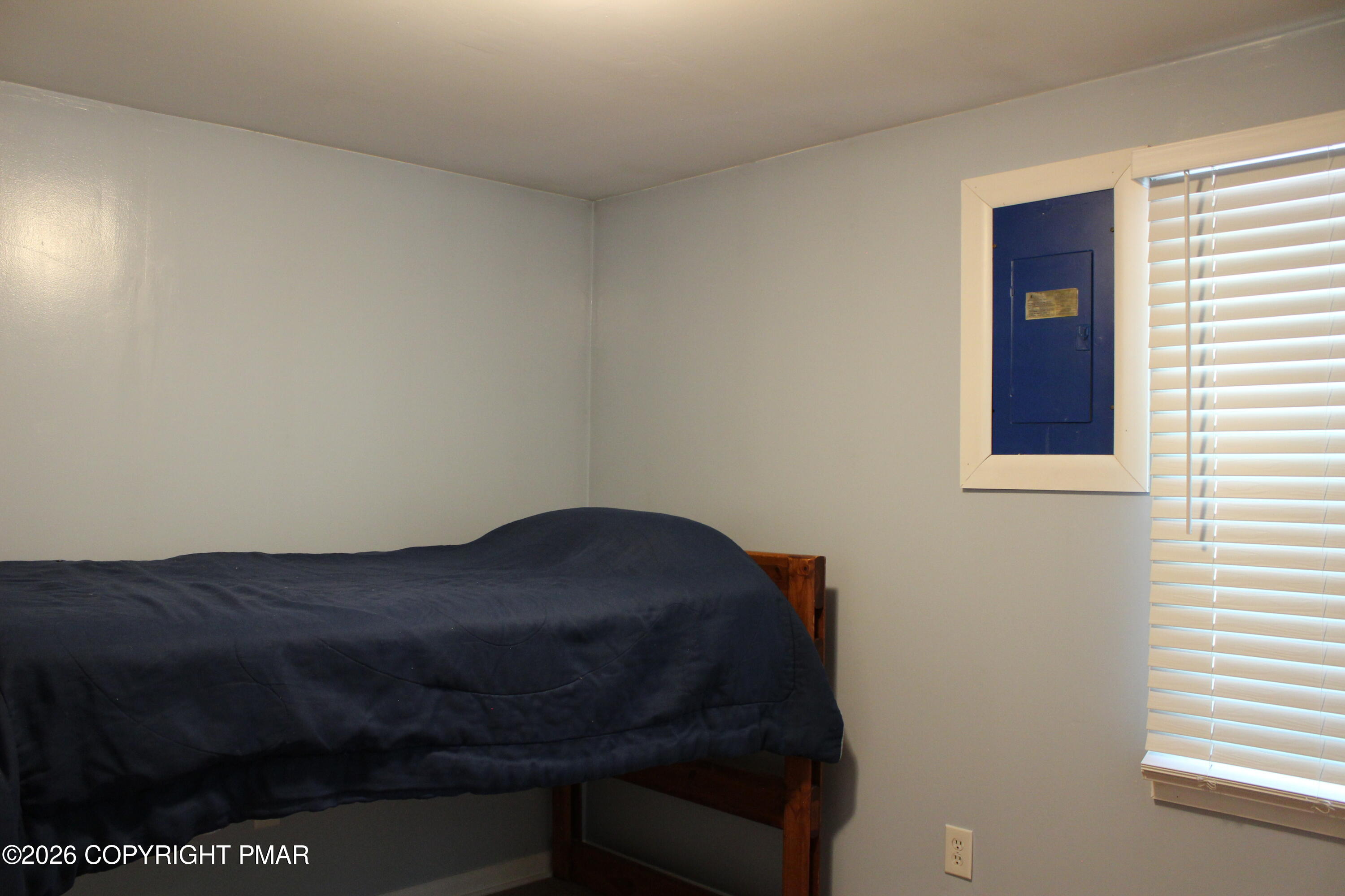1115 Falls Road Property Photo 17