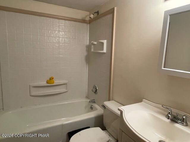 1115 Falls Road Property Photo 25