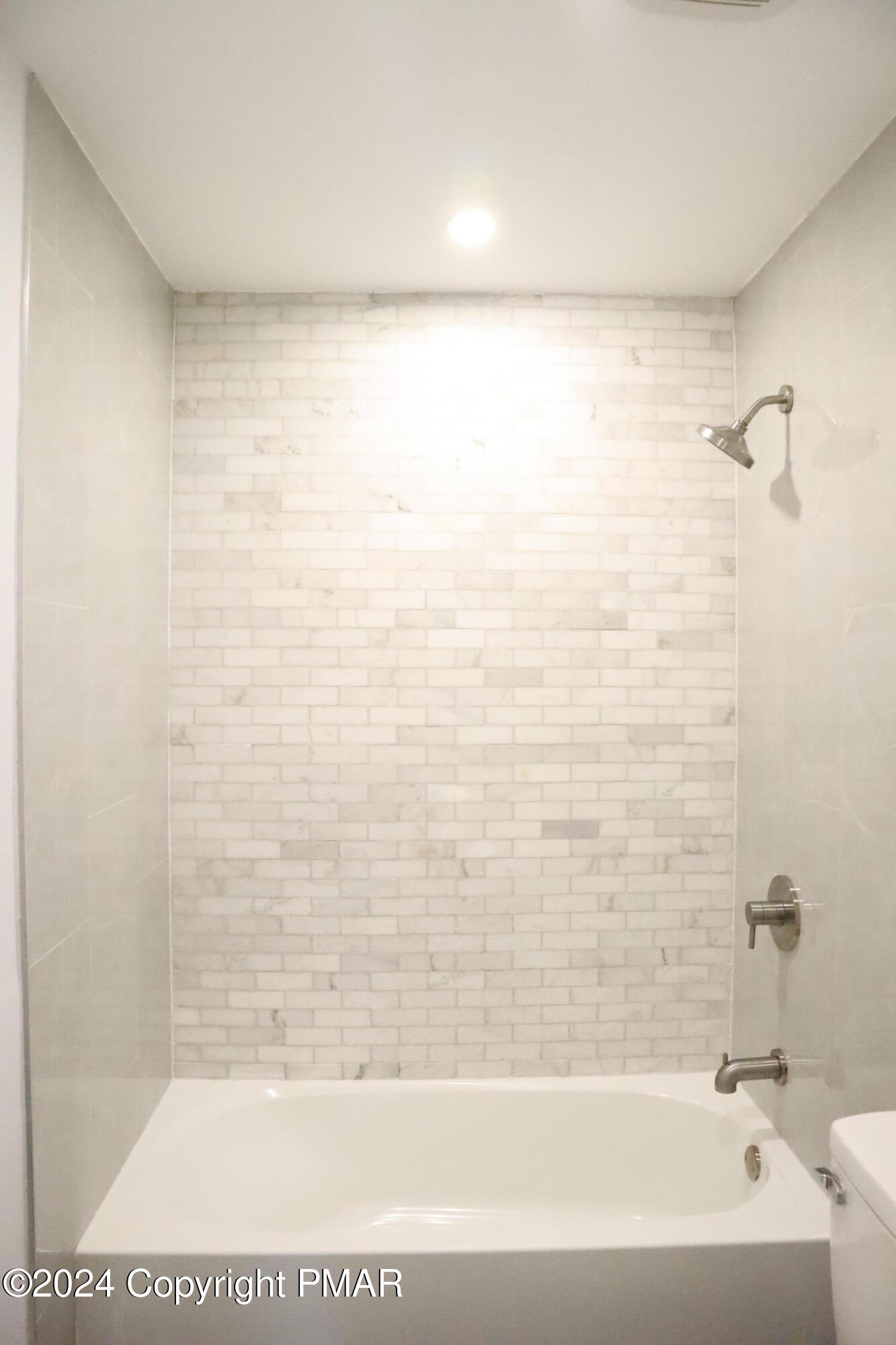 1044 Knollwood Drive Property Photo 40