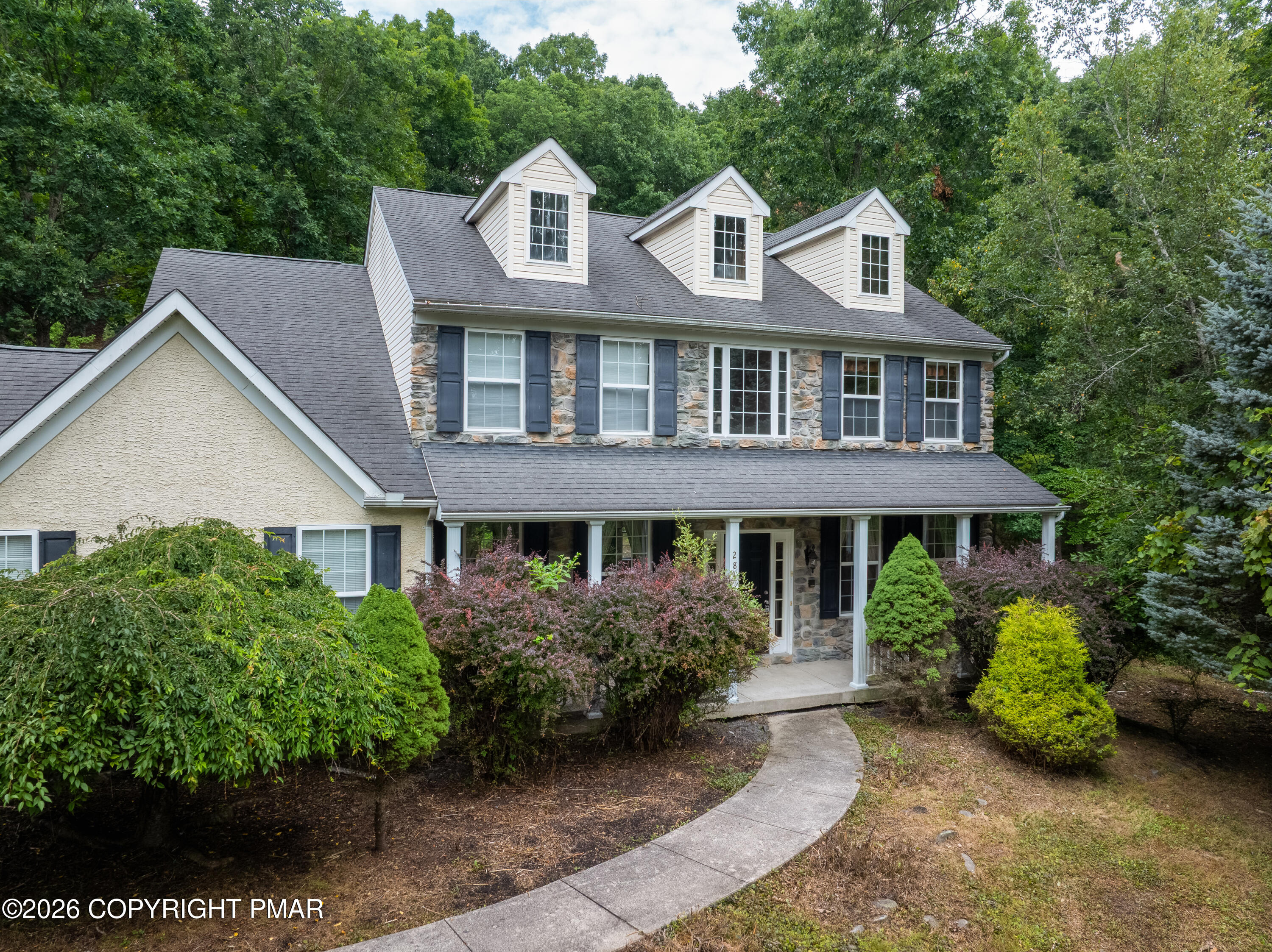 208 Fazio Way Property Photo 2