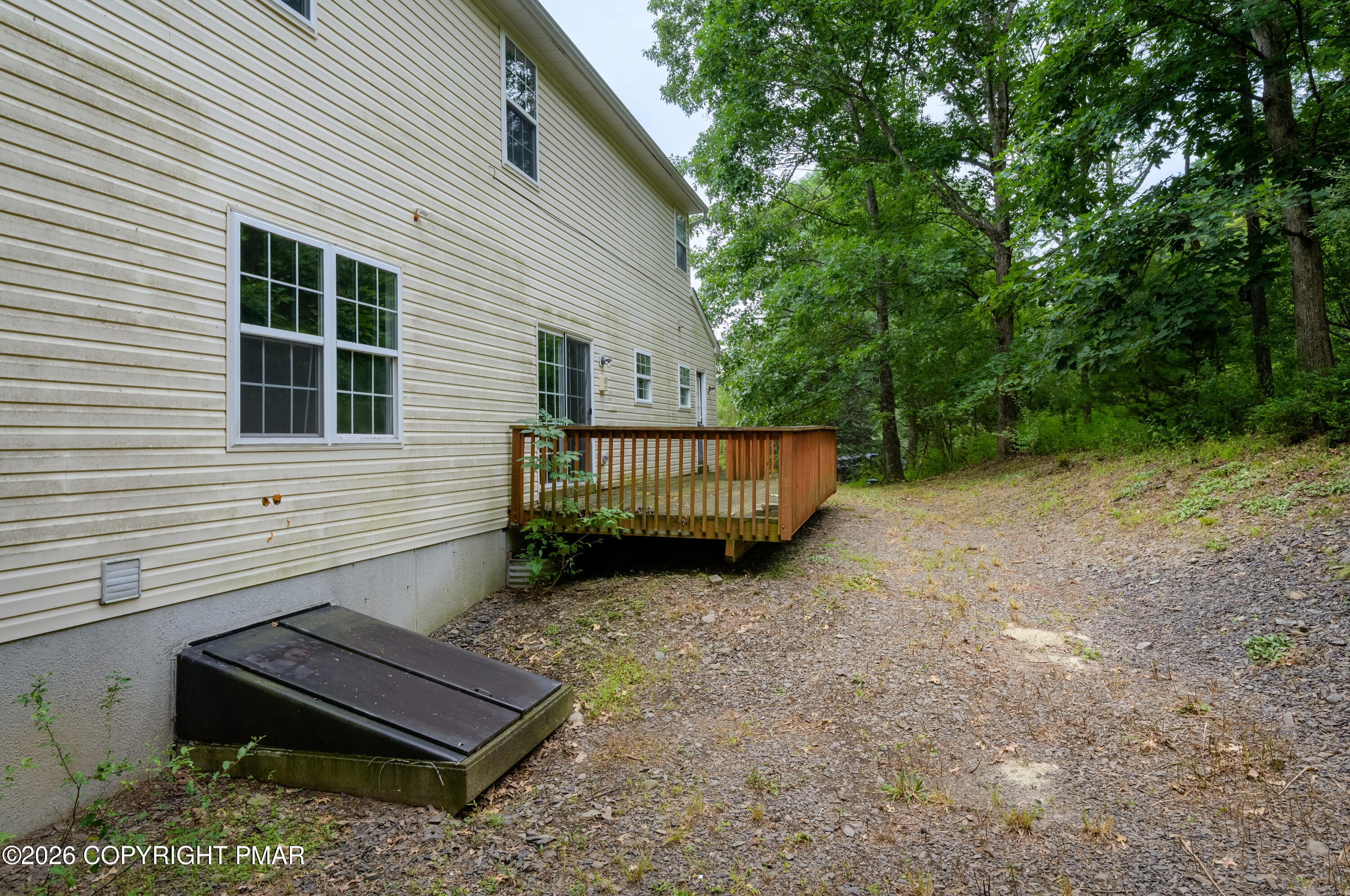 208 Fazio Way Property Photo 9