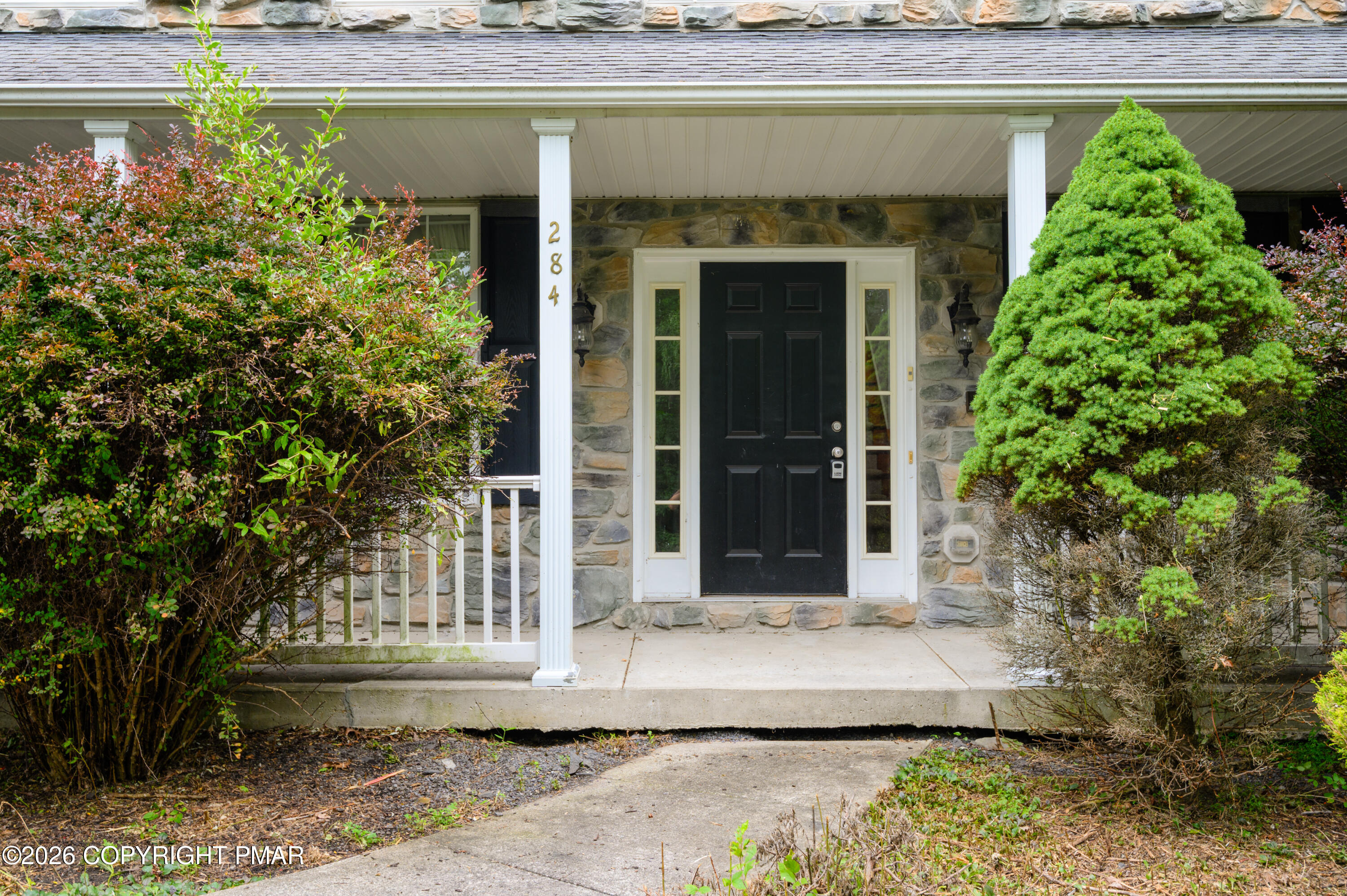 208 Fazio Way Property Photo 11