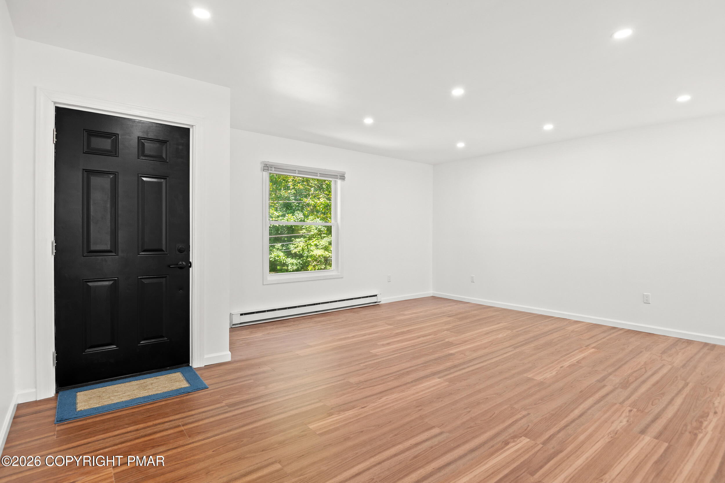 75 Hilltop Circle Property Photo 3