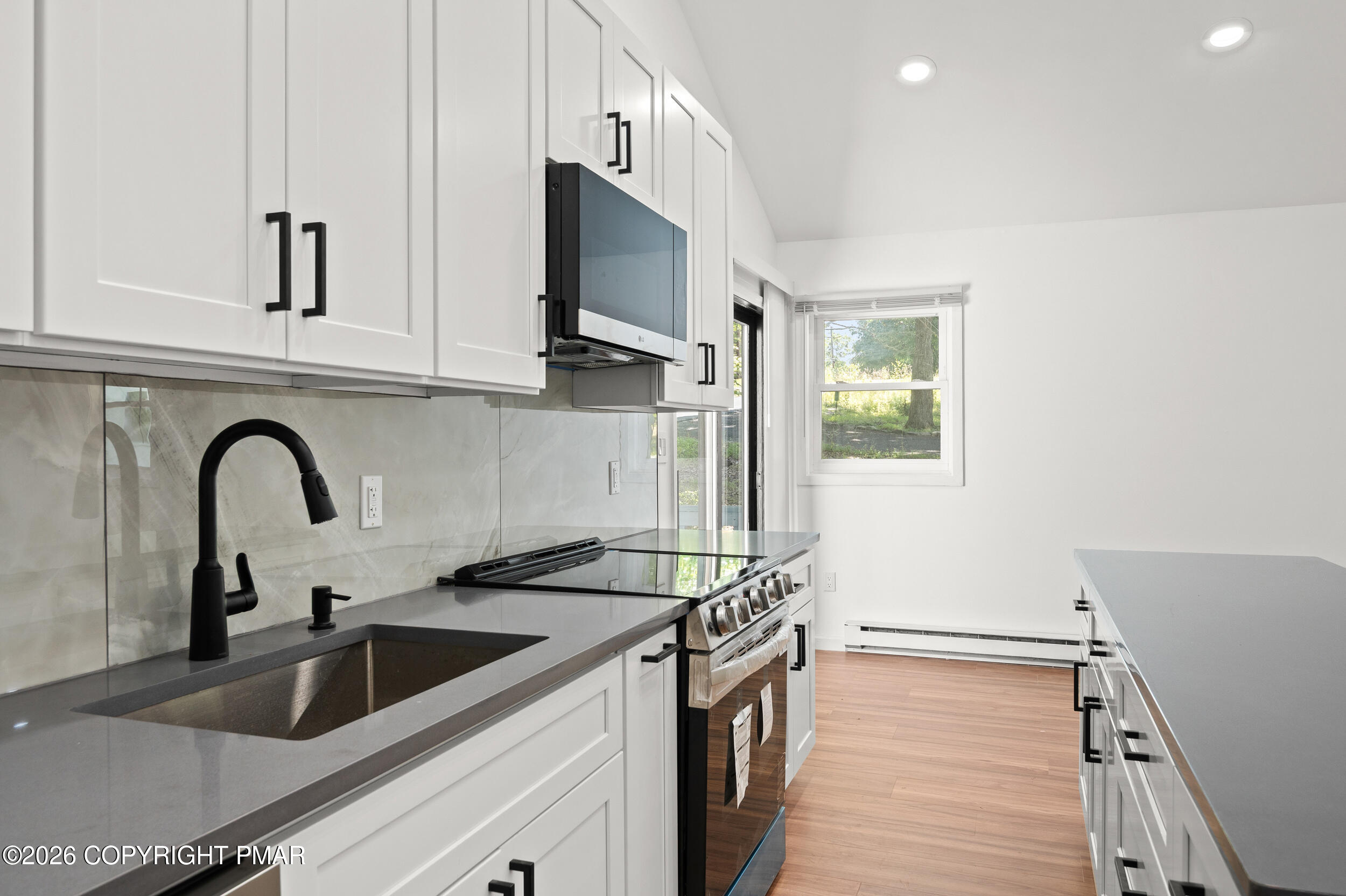 75 Hilltop Circle Property Photo 10