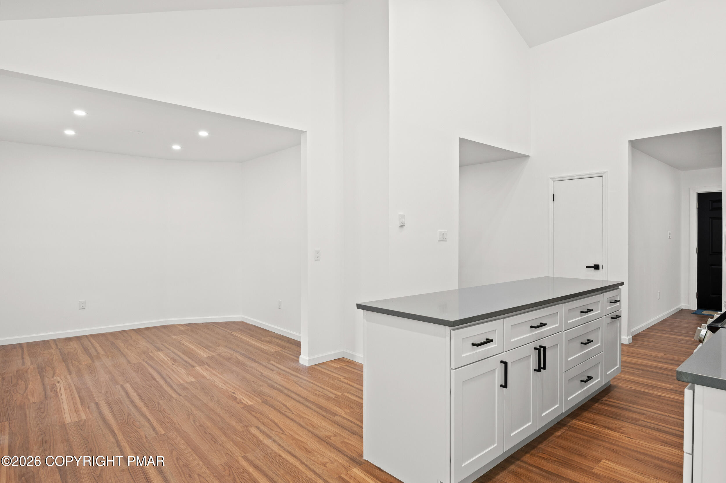 75 Hilltop Circle Property Photo 12