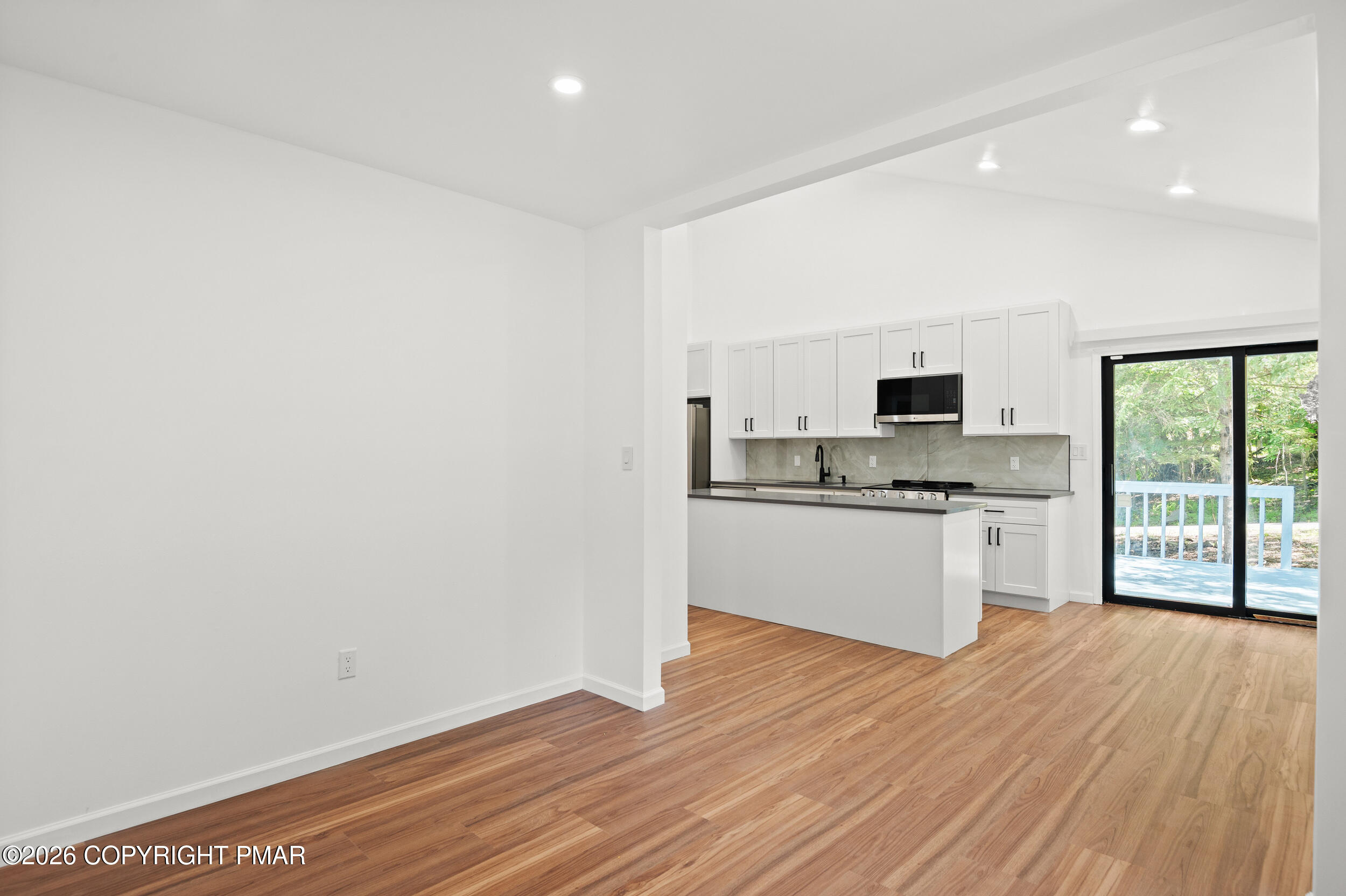 75 Hilltop Circle Property Photo 15