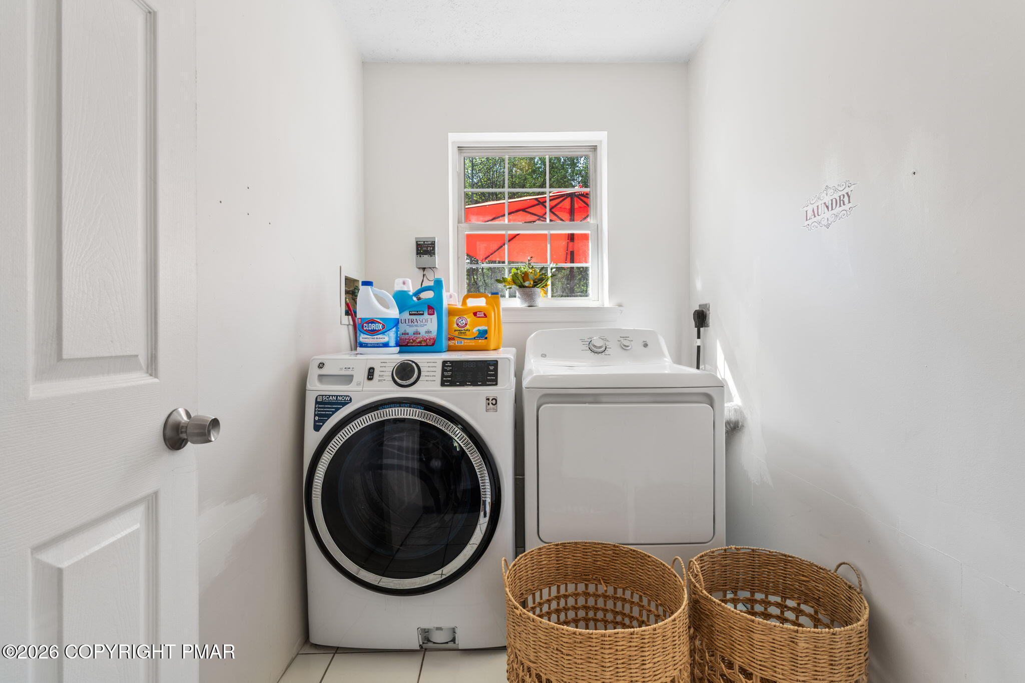 = Horizon Drive Property Photo 19