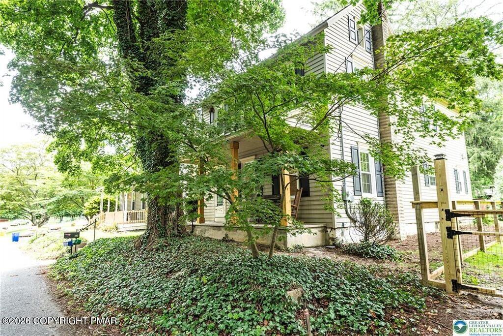 100 Creek Road Property Photo 6