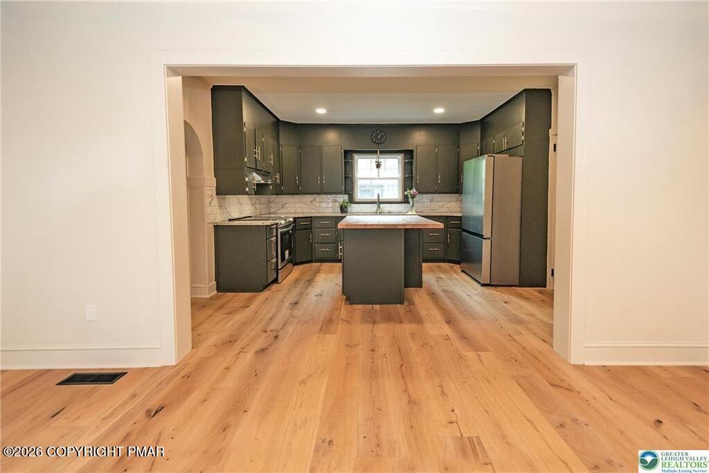 100 Creek Road Property Photo 28