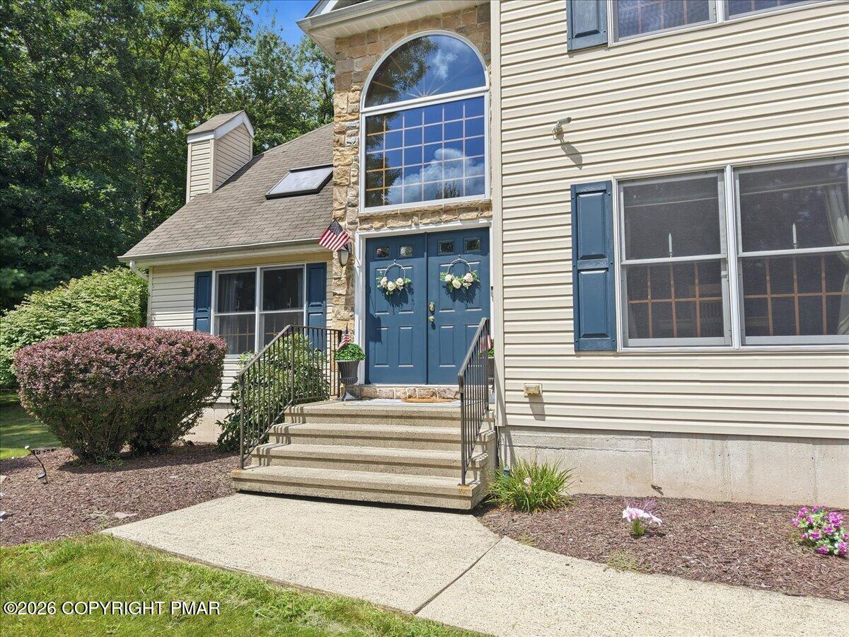 1220 Overlook Court Property Photo 9