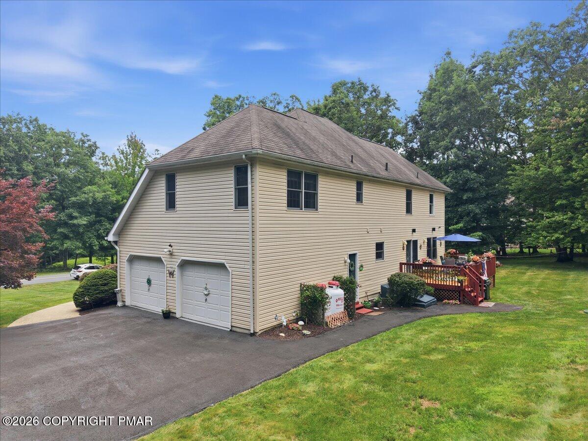 1220 Overlook Court Property Photo 11
